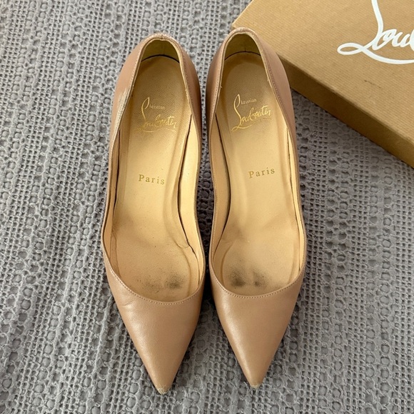 Christian Louboutin Apostrophy Nude 100 NAPPA Pumps - Picture 2 of 11